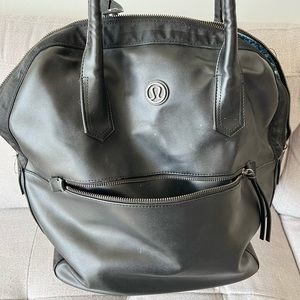 Lululemon workout bag